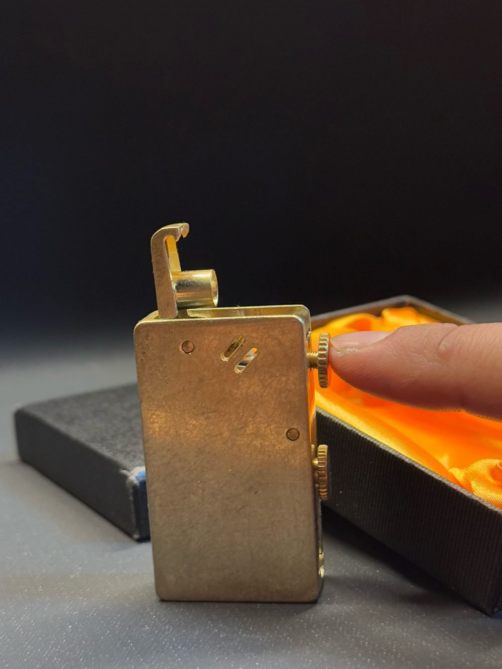 LIGHTER Çakılı Eskitme Model Premium Çakmak - Görsel 5