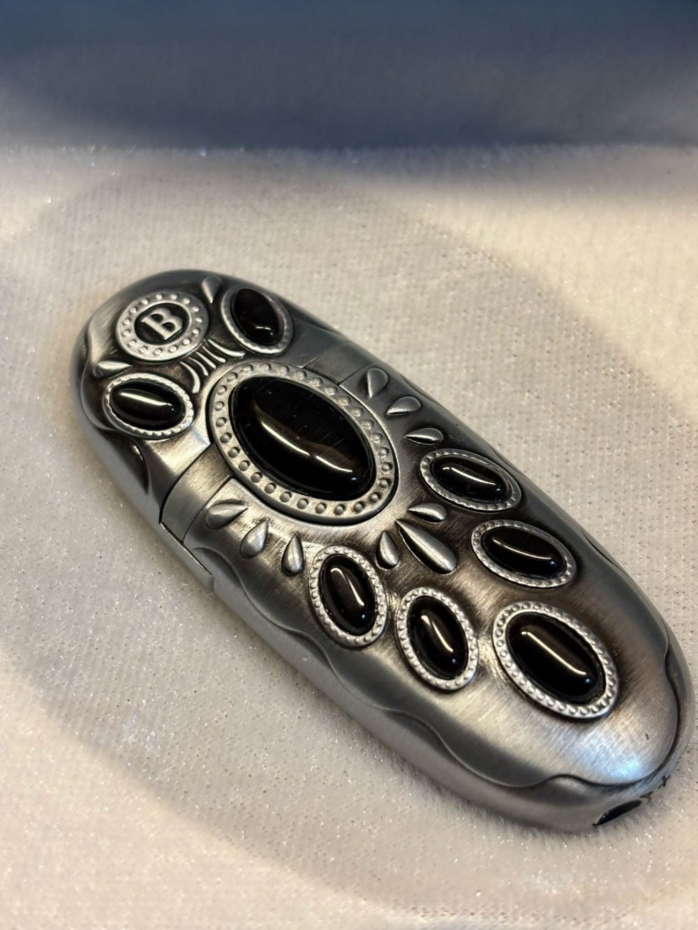 LOTUS Vintage Siyah Renk Taşlı Metal Çakmak