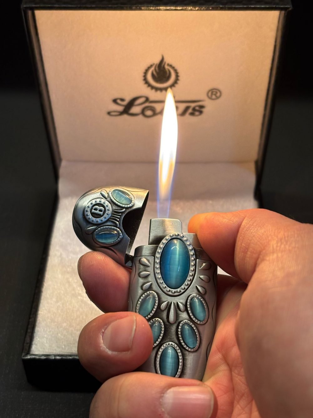 LOTUS Vintage Renkli Taşlı Metal Çakmak - Görsel 3