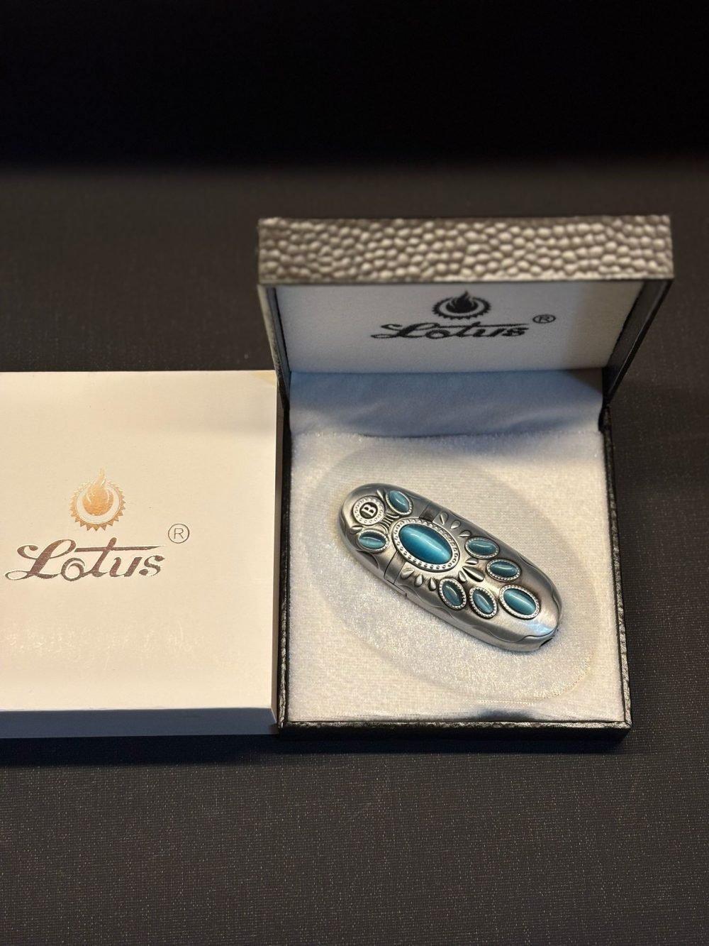 LOTUS Vintage Renkli Taşlı Metal Çakmak - Görsel 5