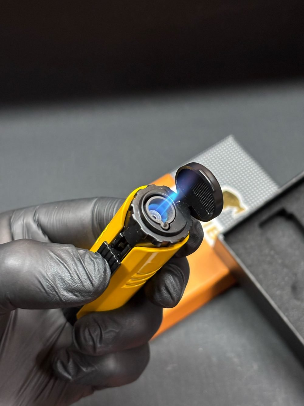 Cohiba  Tek Pürmüz Alevli Puro Delicili Gummetal-Sarı Çakmak - Görsel 2